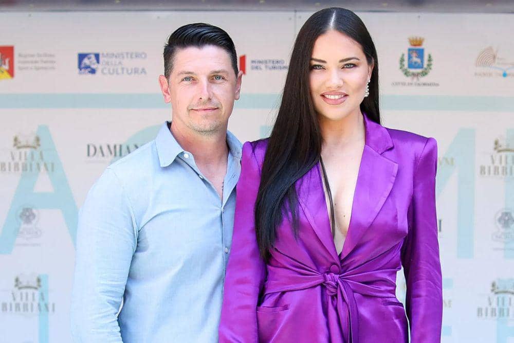 Kisah Cinta Para Model Victoria’s Secret dan Pasangannya