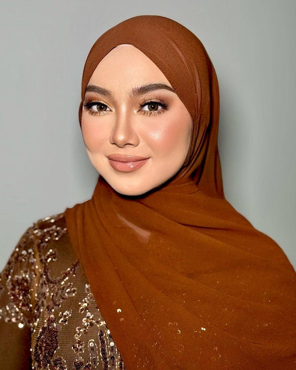 makeup wisuda Korean look