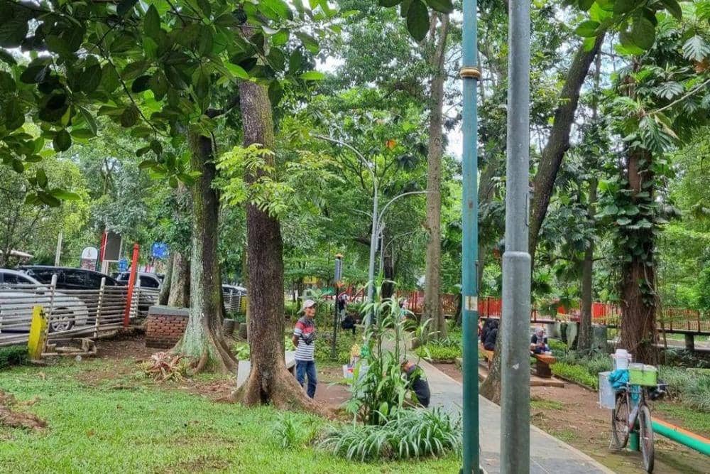 Taman Lansia.jpg