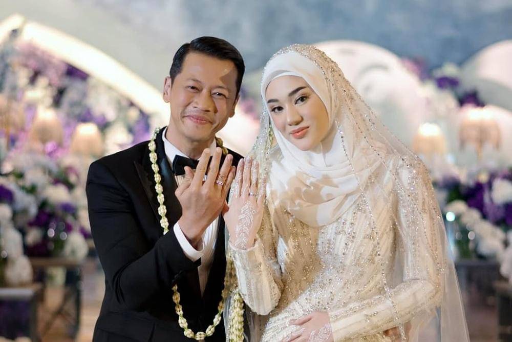 Hari bahagia yang akhirnya tiba, tentunya jadi kenangan penuh memori bagi @clarashintareal dan @.jpg