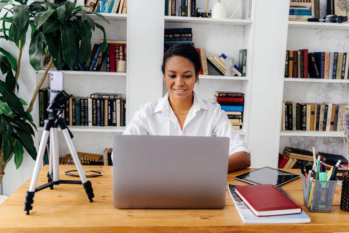 7 Cara Membangun Personal Branding Sebelum Lulus Kuliah untuk Bekal Dunia Kerja