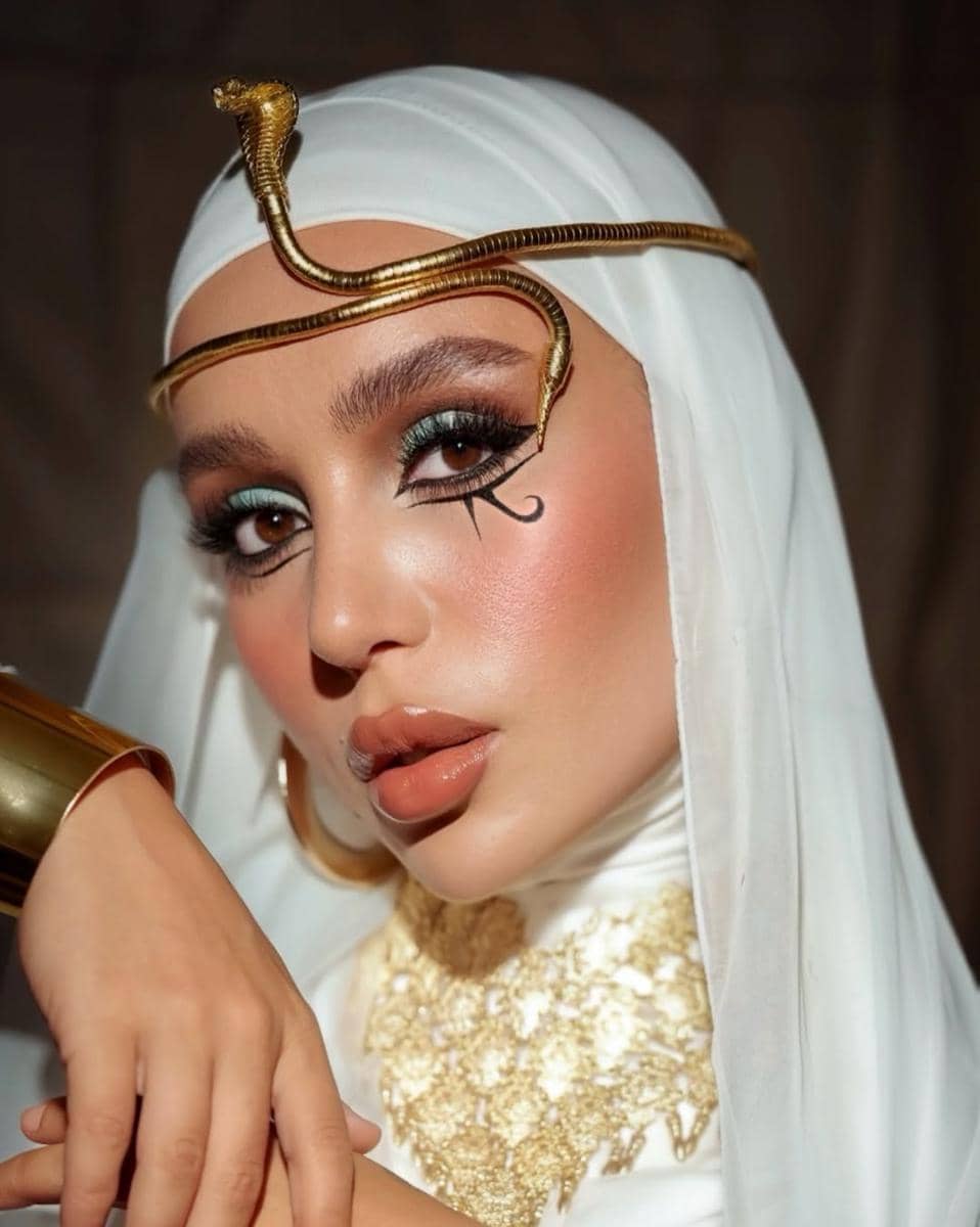 kostum Halloween wanita hijab