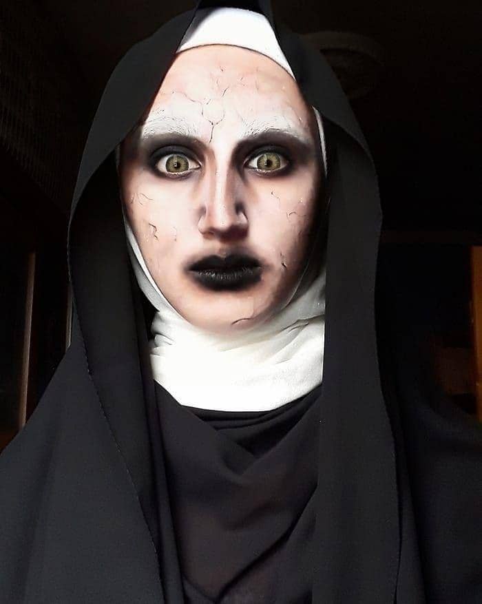 kostum Halloween wanita hijab