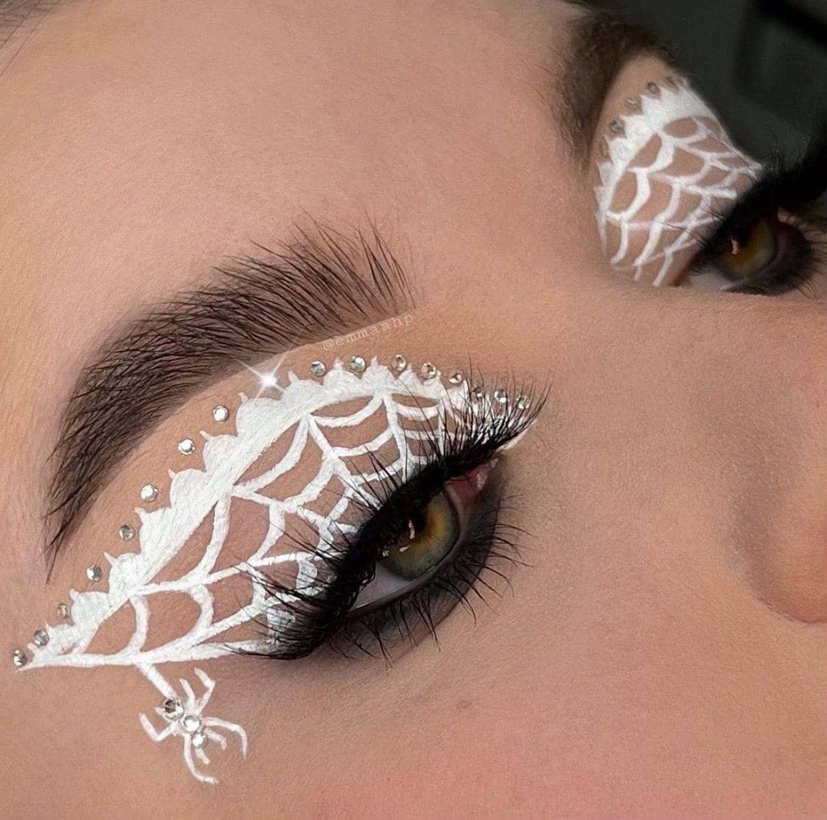 eye makeup Halloween