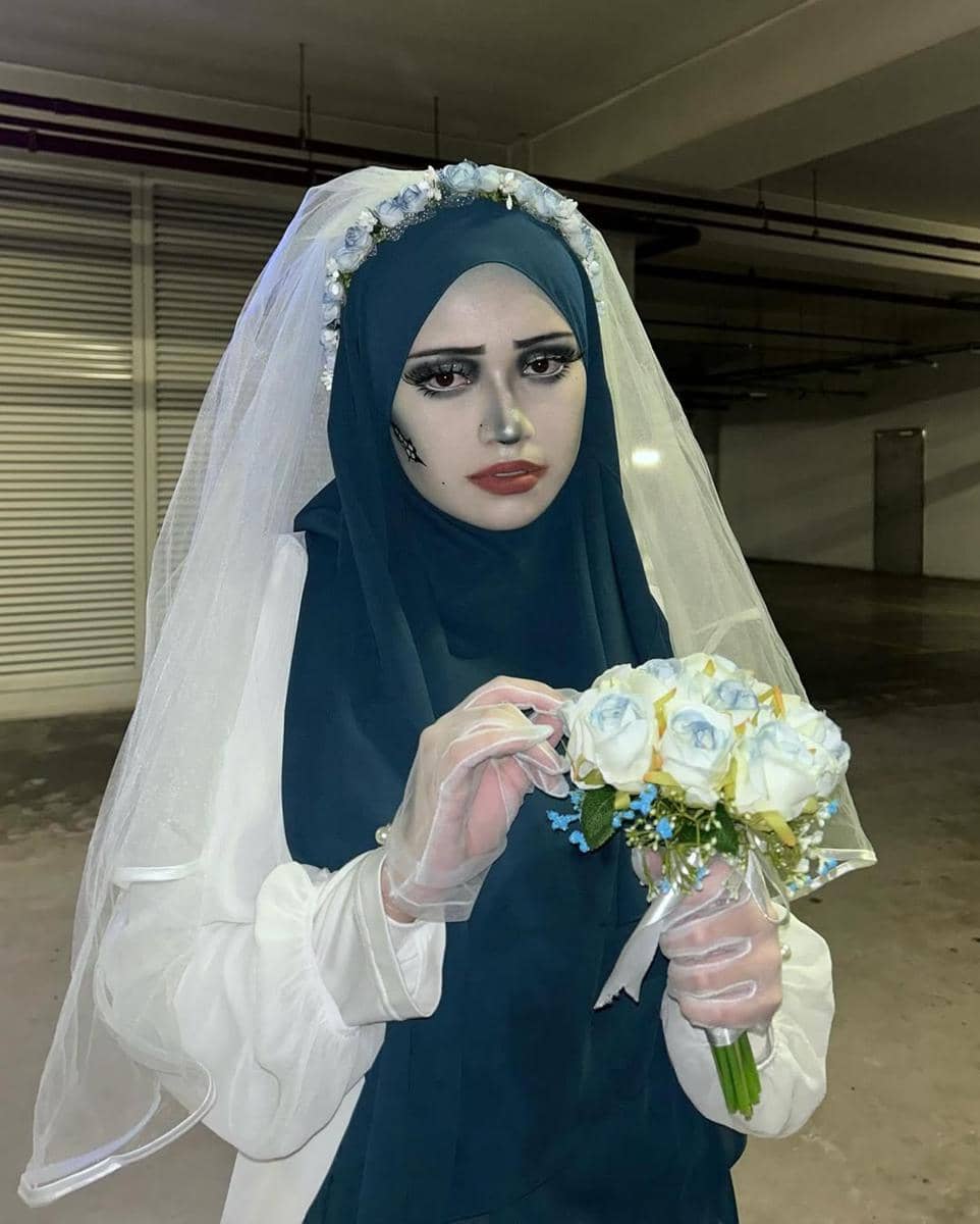 kostum Halloween wanita hijab