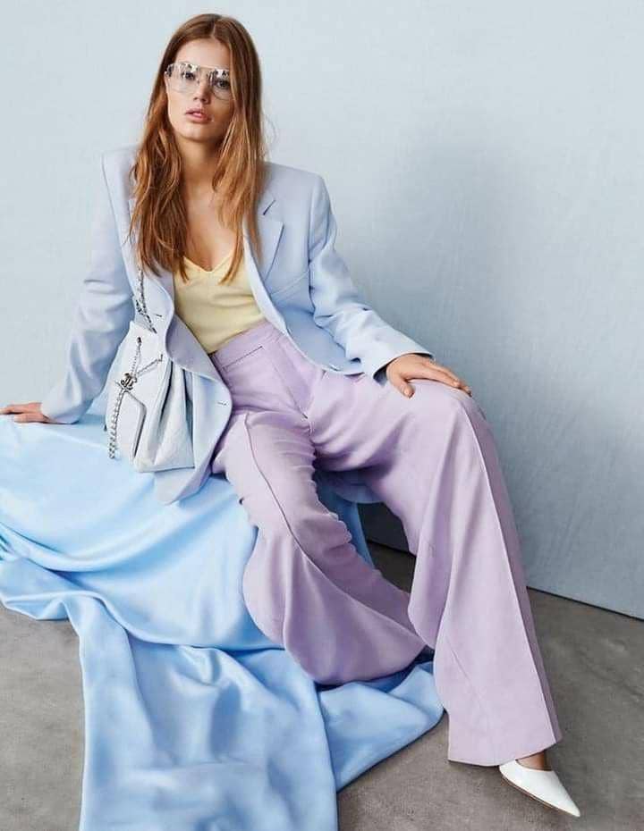 biru langit cocok dengan warna apa