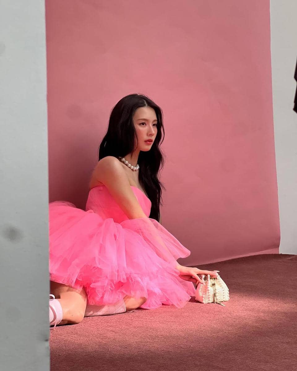 Padu Padan Dress Pink ala Miyeon I-DLE