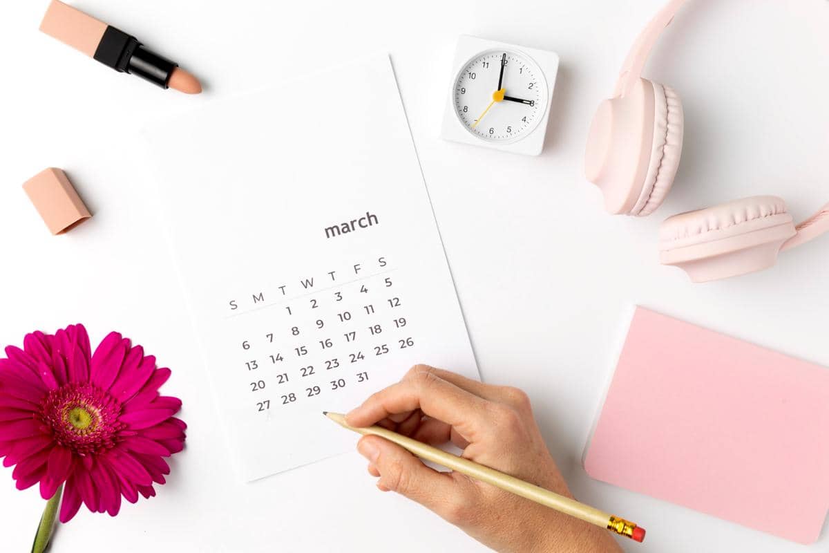 ilustrasi menandai pada kalender