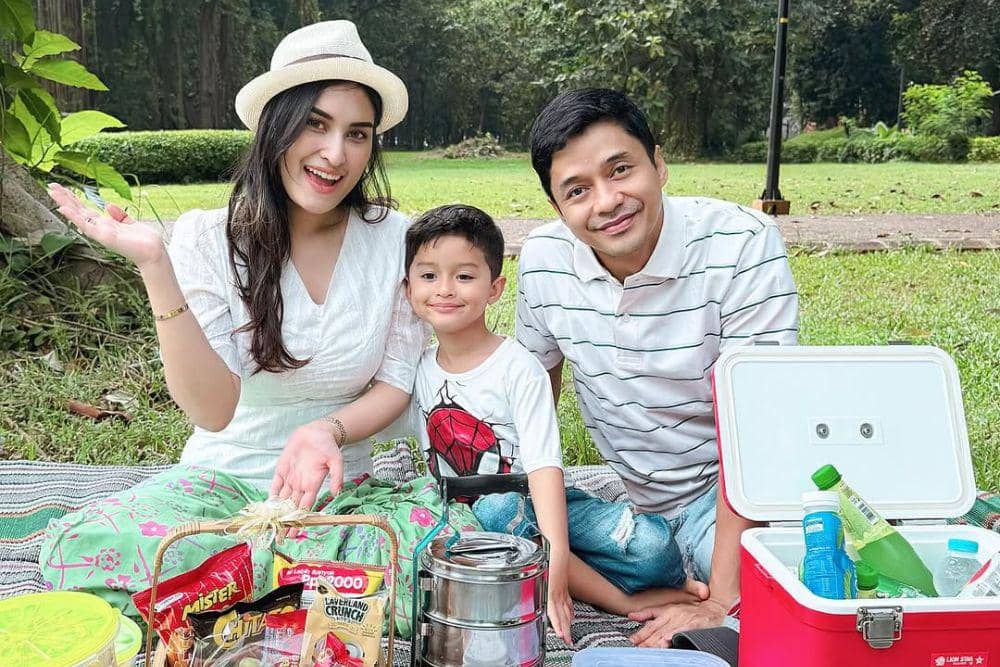 Adly Fairuz dan Angbeen Rishi Cerai