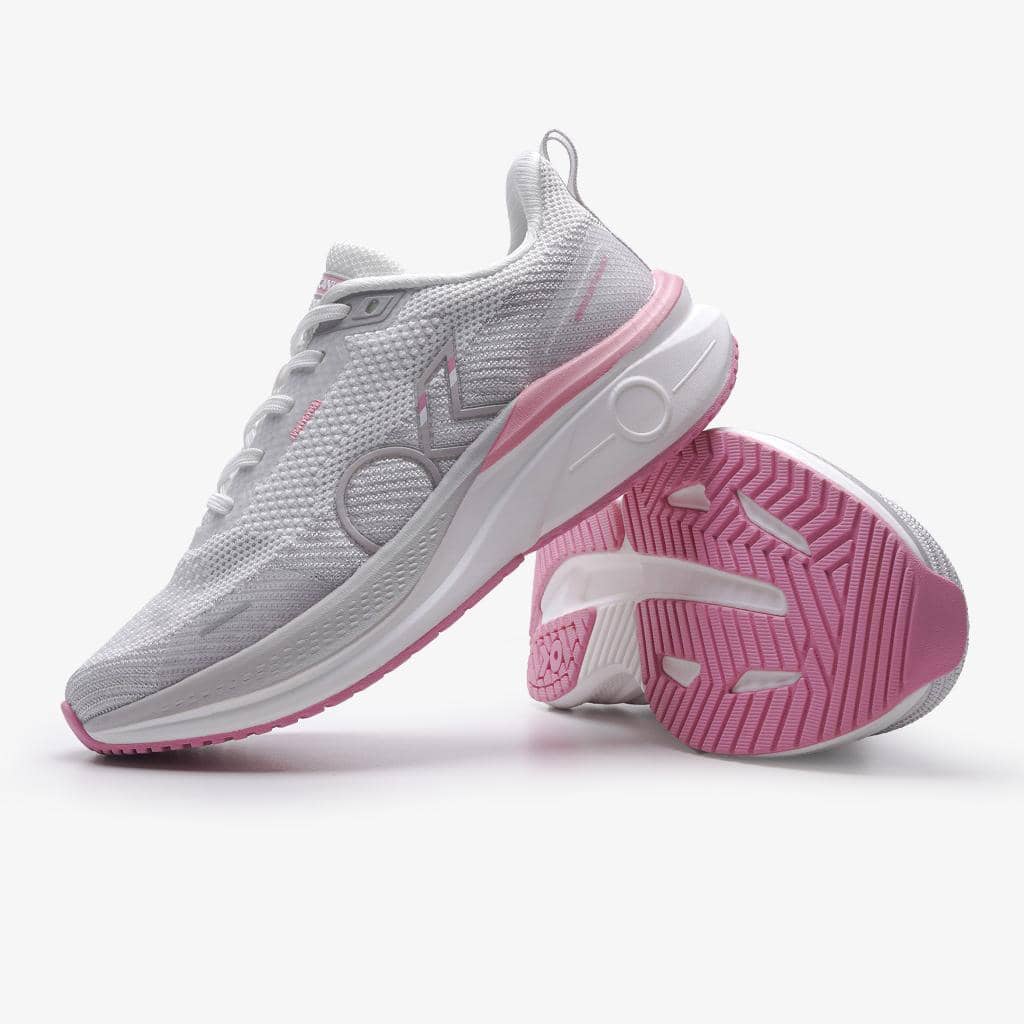 sepatu olahraga wanita yang ringan