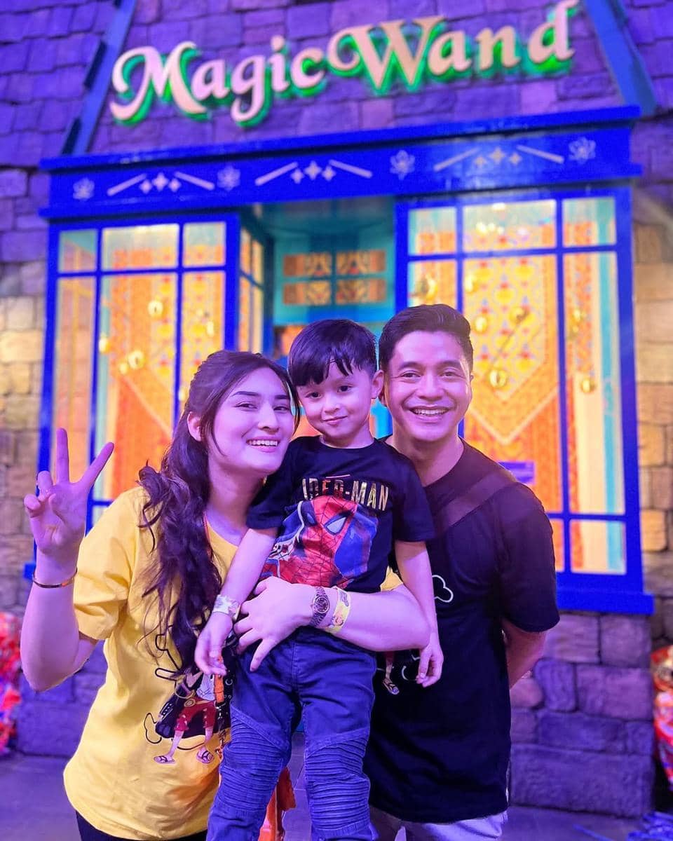 Biodata dan latar belakang keluarga Adly Fayruz