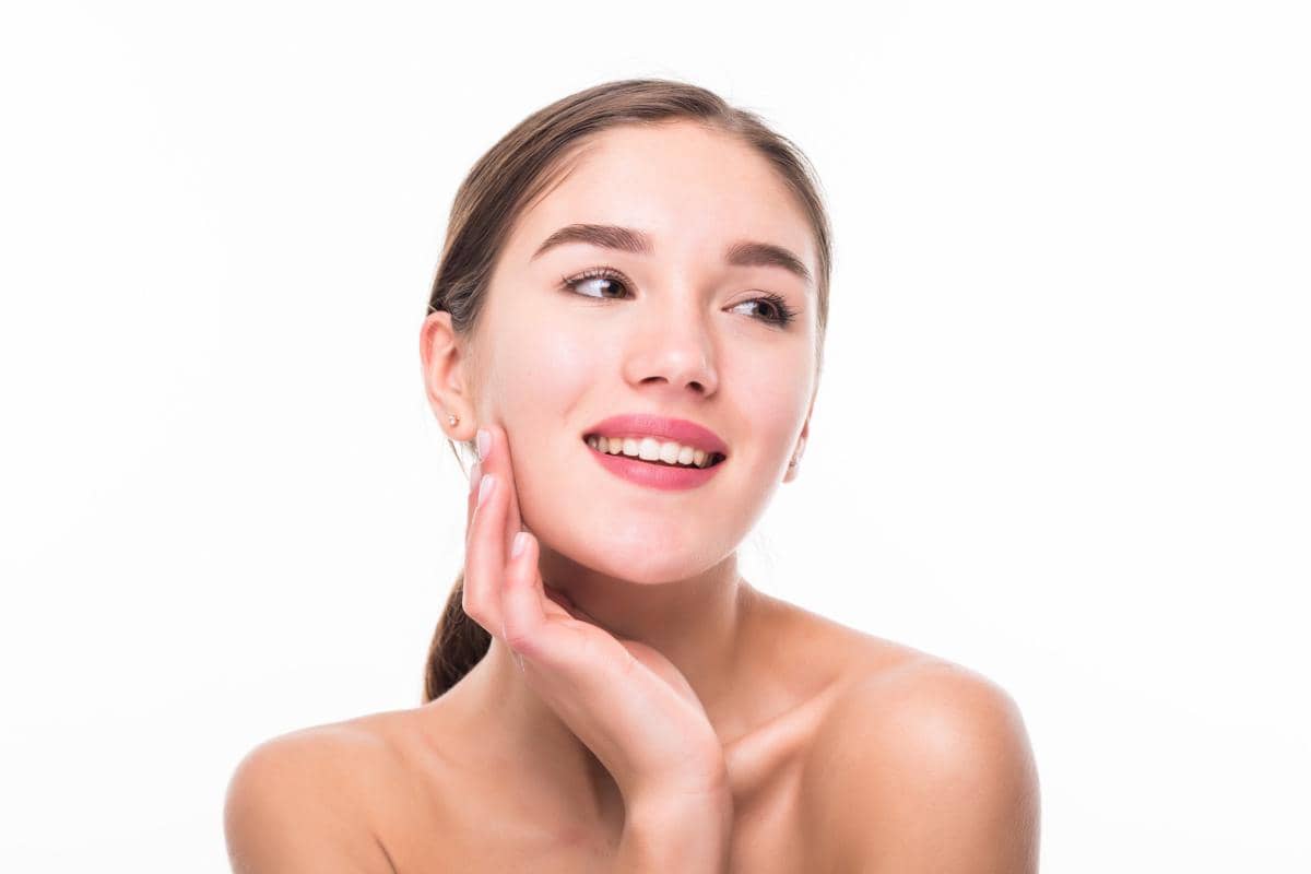 ilustrasi mencerahkan wajah