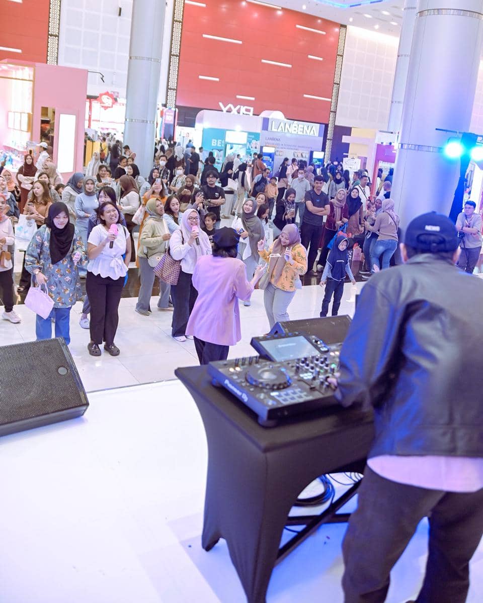 Keseruan Karaoke Session (Dok. IDN)