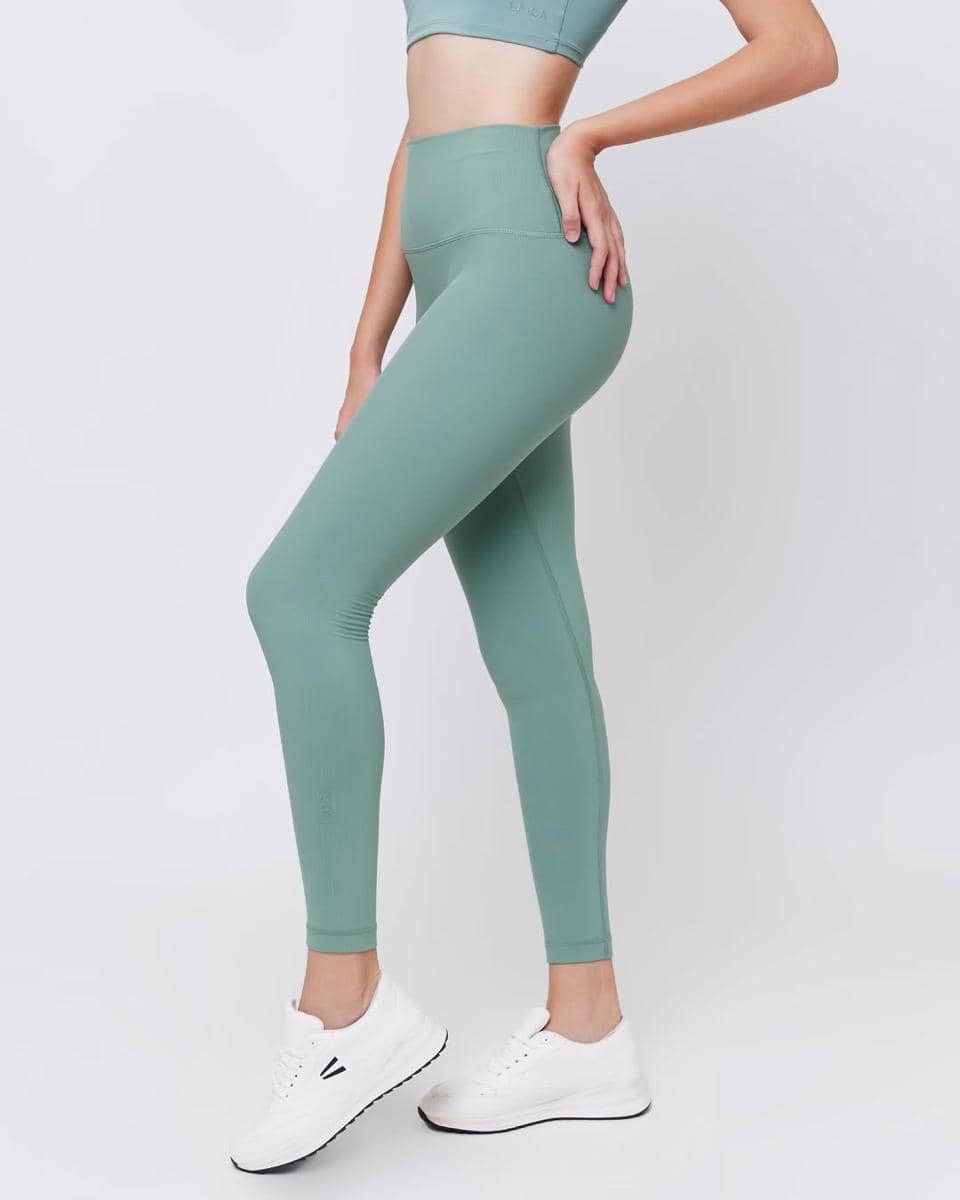 instagram.com/laicaactive