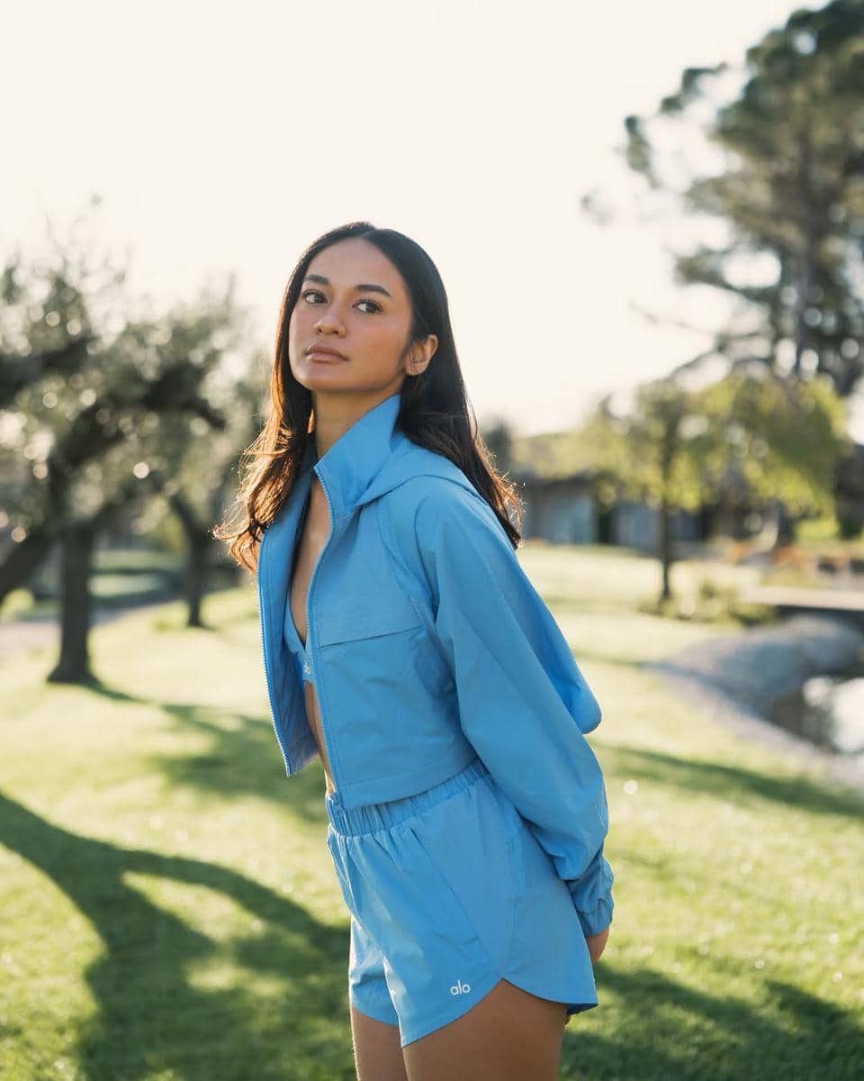 Hana Malasan sebagai Finalis GADIS Sampul 2006