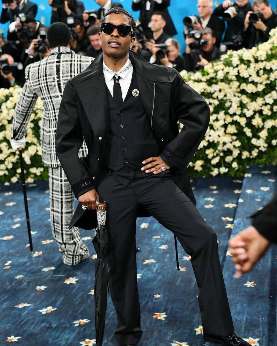 A$AP Rocky knows how to make an entrance. The #MetGala co-chair touches down on the red carpet—i.jpg