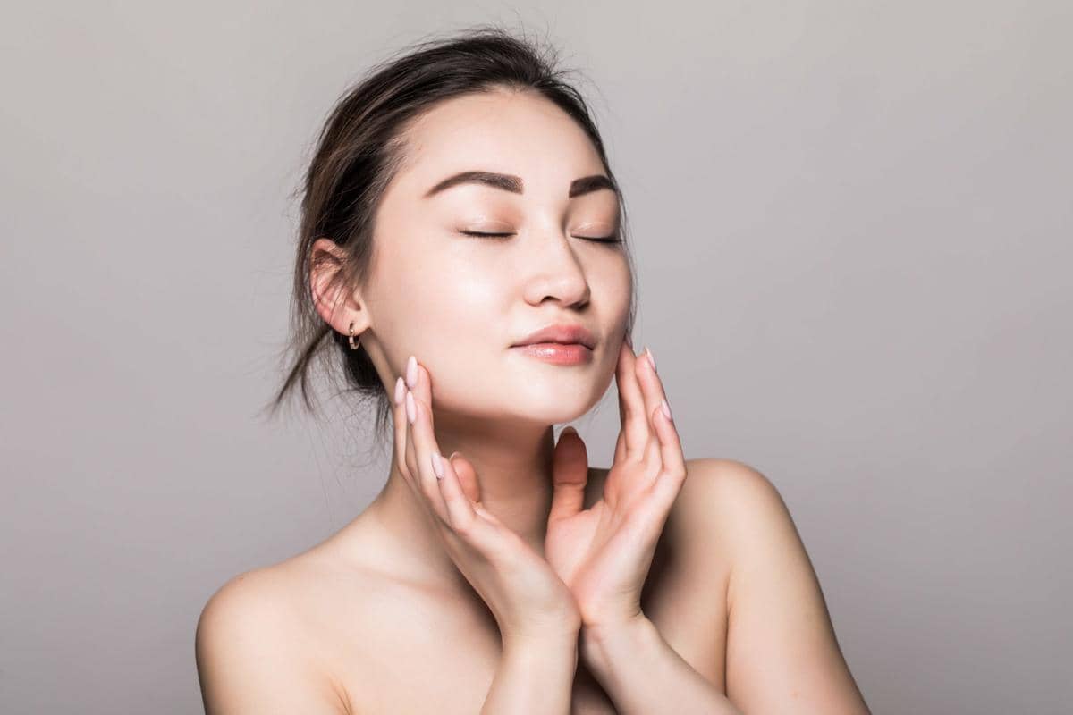 ilustrasi kulit wajah plumping