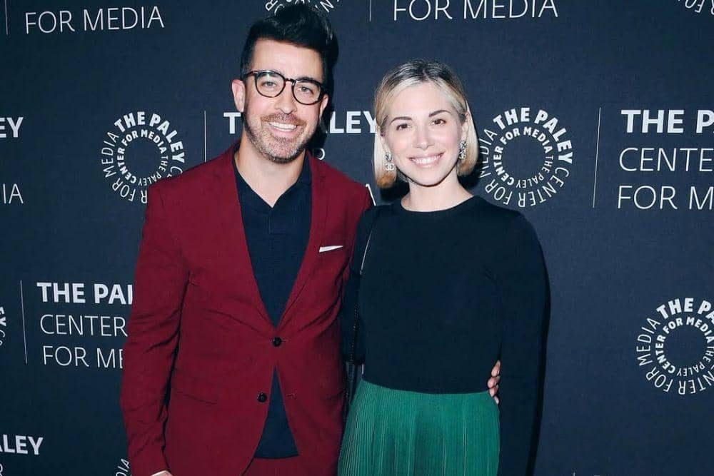 Christina Perri dan Paul Costabile Cerai