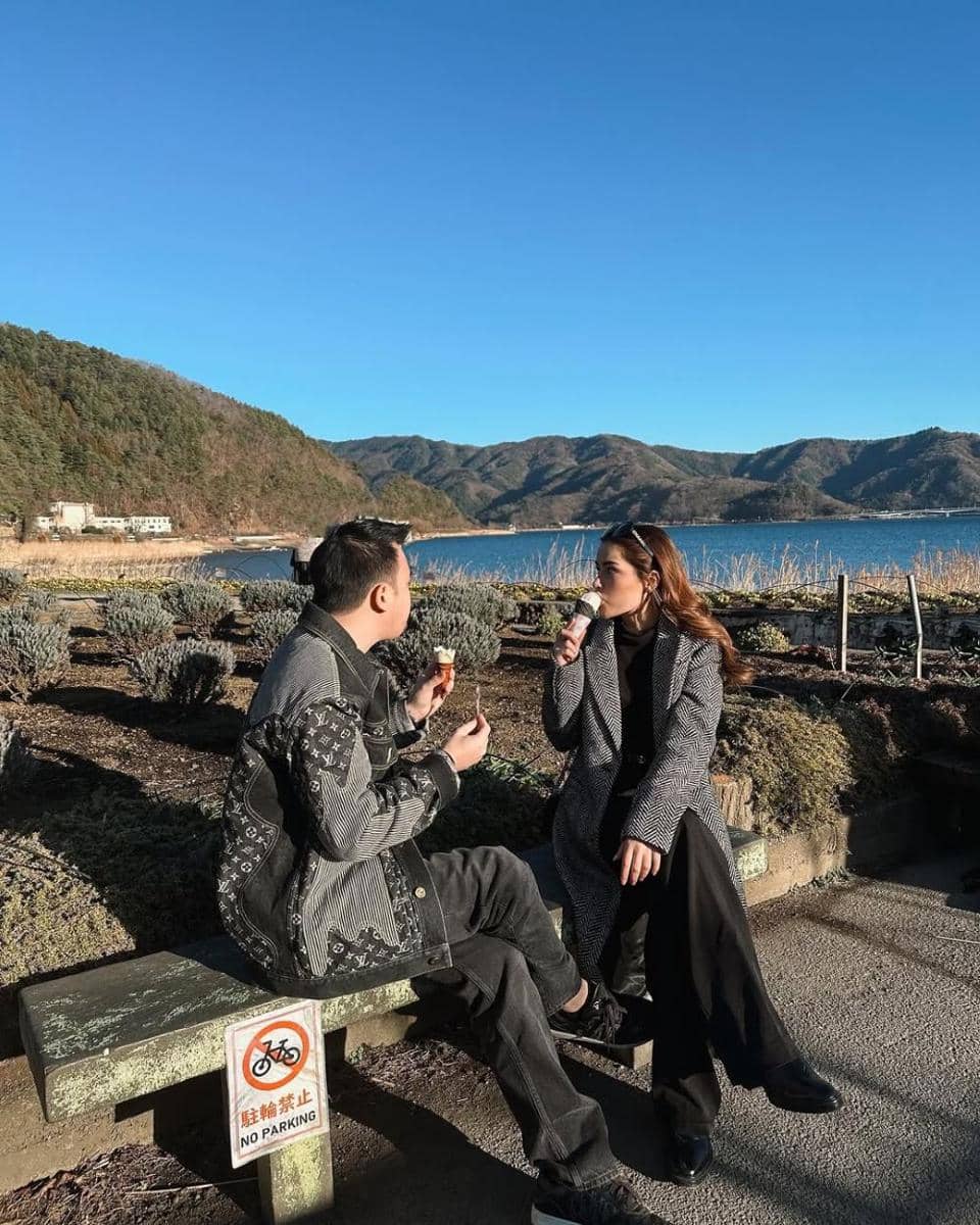 Gaya Pacaran Nicole Parham dan Kekasih