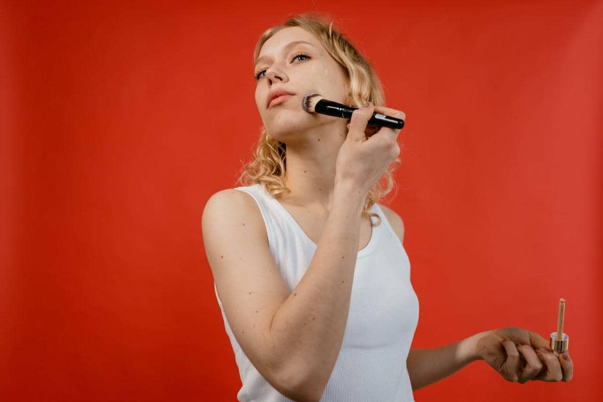 Makeup untuk kulit berminyak 