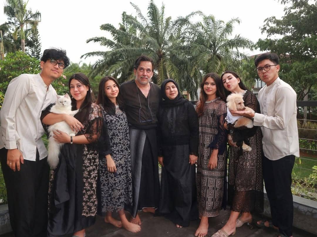 profil dan biodata Nessie Judge