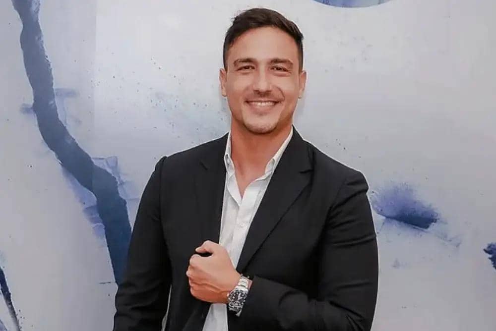 Inspired by glaciel ice, Montblanc have released their first sports dive watch. Well done to th.jpg