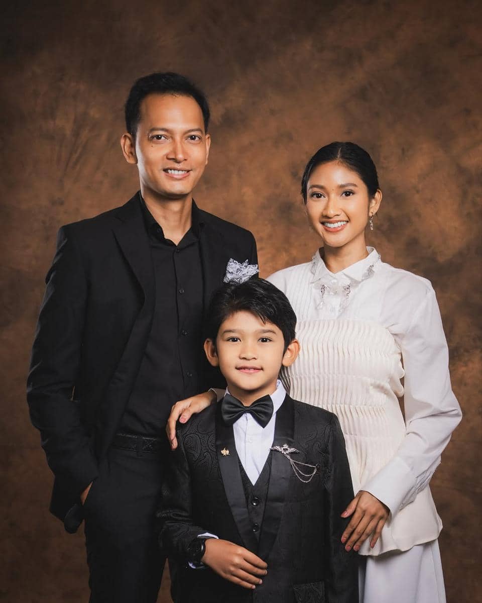 Claresta Taufan 2.jpg