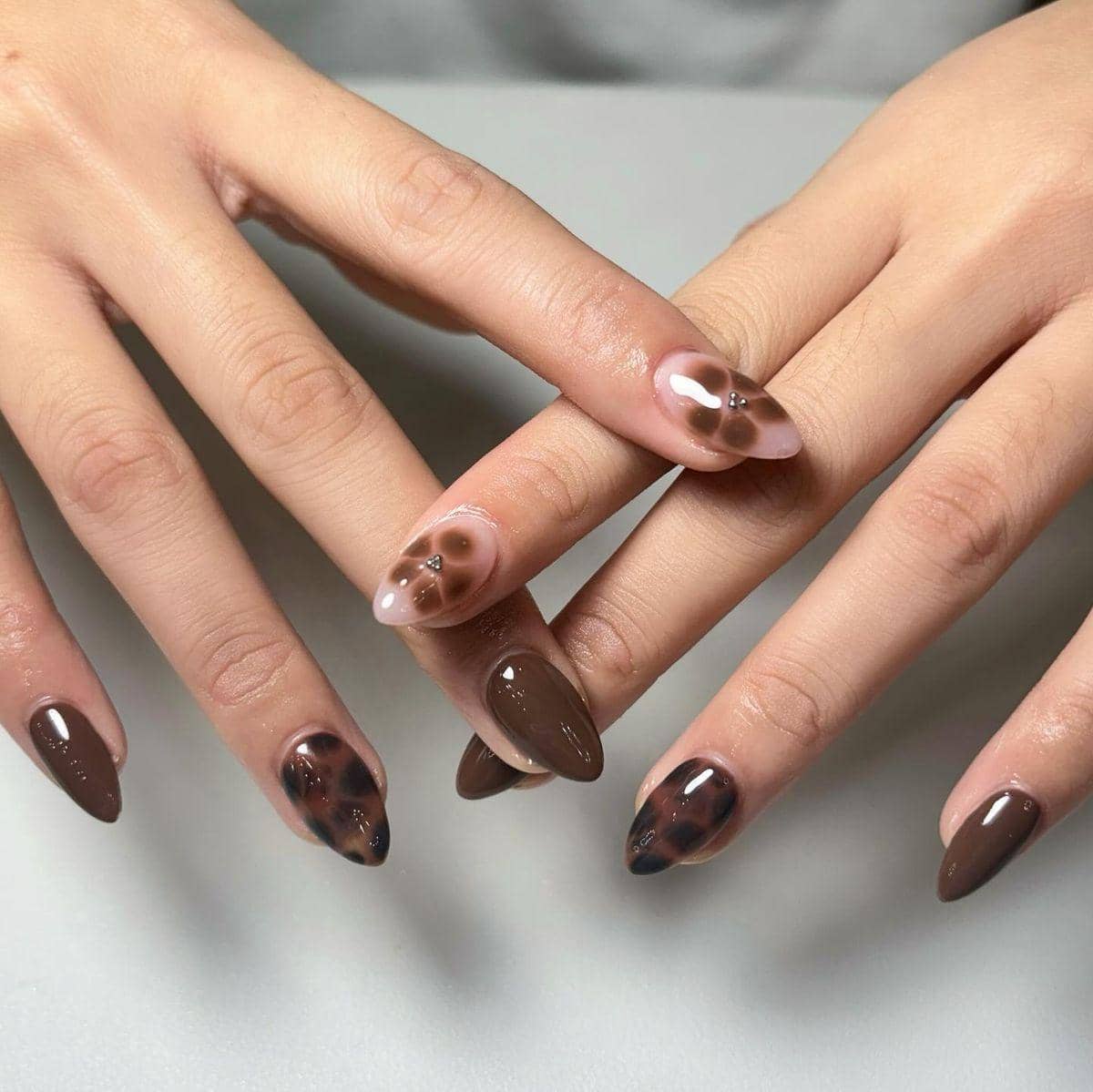 inspirasi nail art nuansa cokelat