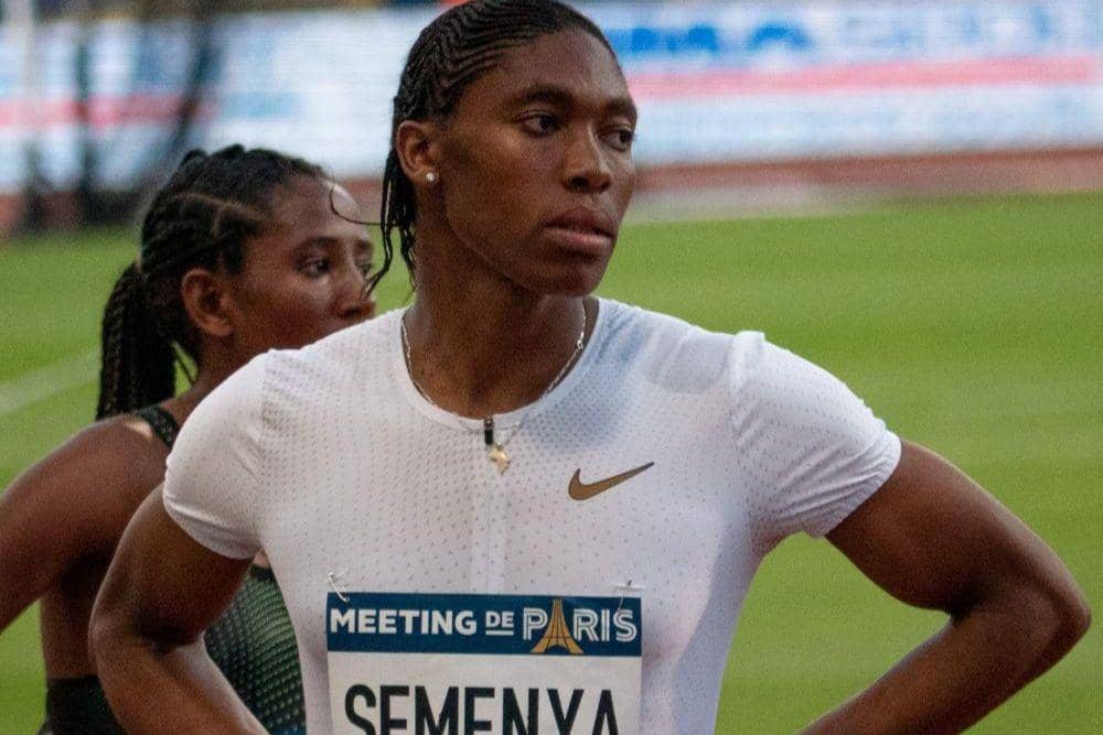 Caster Semenya, atlet lari asal Afrika Selatan, memiliki hiperandrogenisme. (commons.wikimedia.org/Yann Caradec)