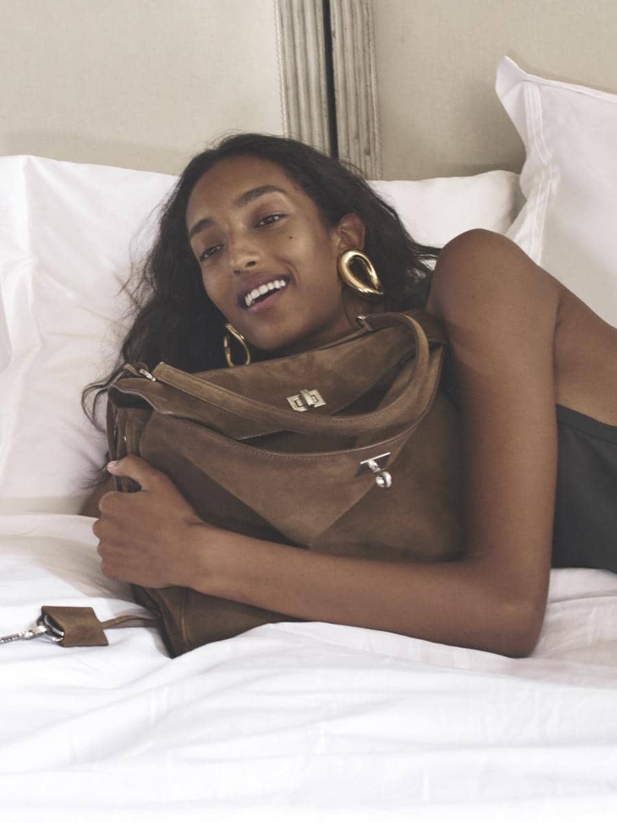 BALENCIAGA FIRST CAMPAIGN BY PIERPAOLO PICCIOLI APAC ONLY IMAGE 4.jpg