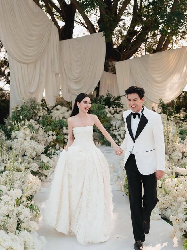 Gaun Pengantin Gucci Davika