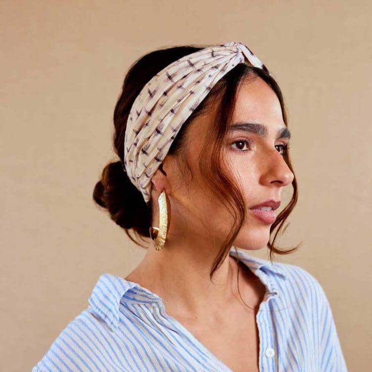ide styling rambut dengan twist headband