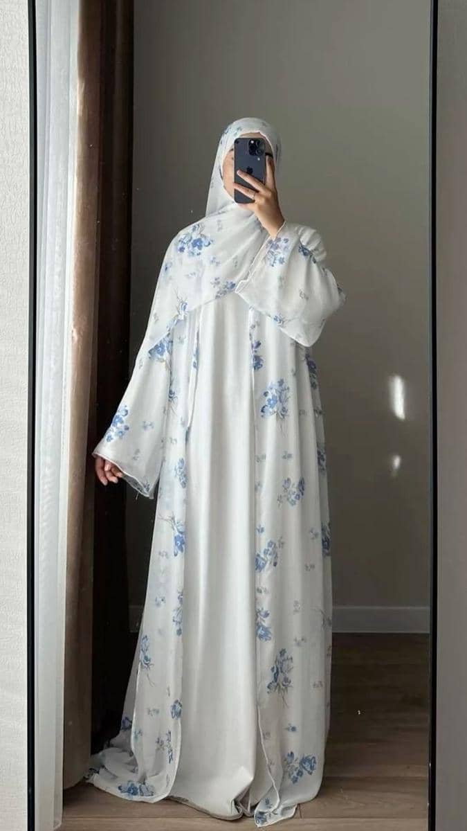 perbedaan abaya dan tunik