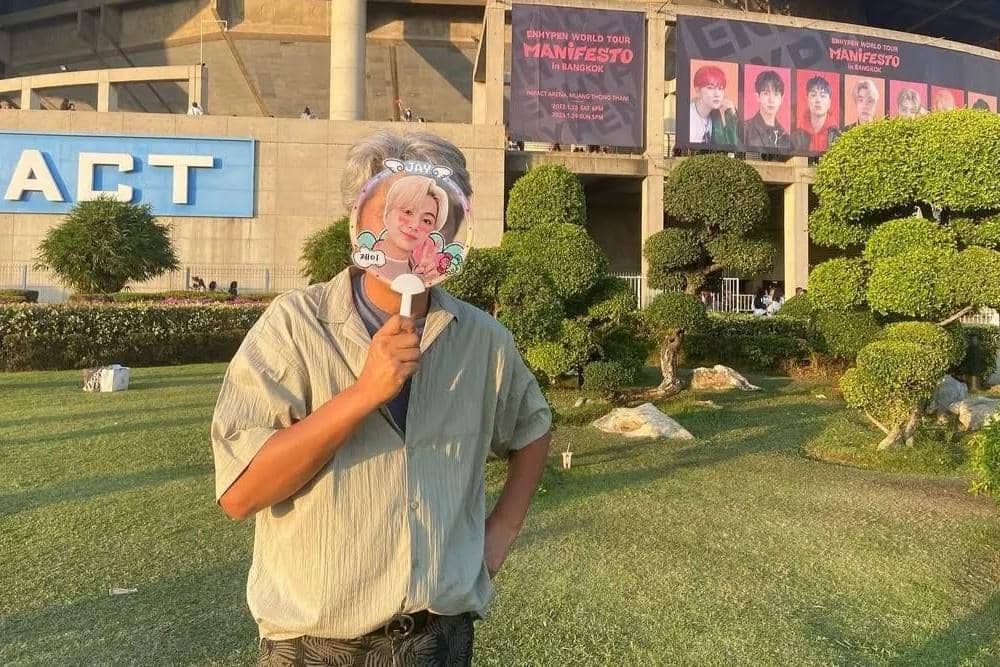 A SUPPORTIVE DAD 🥺PAPA MERTUA NONTON HUHU😭😭😭😭.jpg