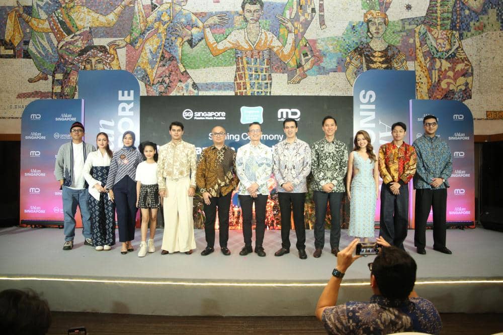 Pemain dan Tim Produksi Film Ahlan Singapore bersama Tim MD Entertainment dan Singapore Tourism Board-03.JPG