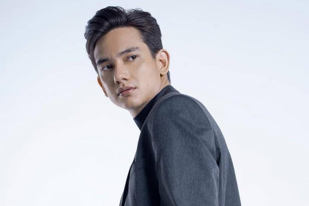 Adipati Dolken (intsagram.com/adipatidolk)