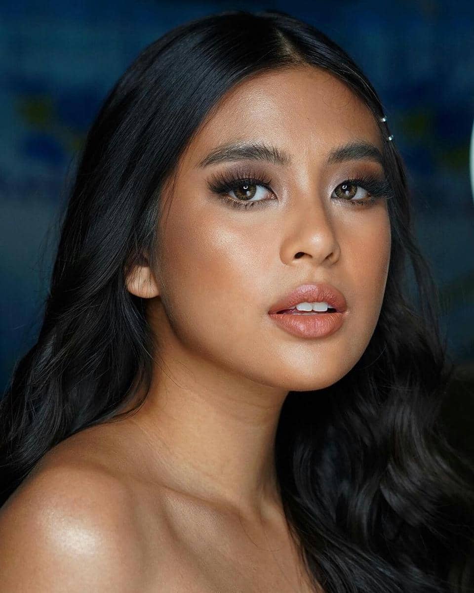 inspirasi makeup wisuda untuk kulit sawo matang