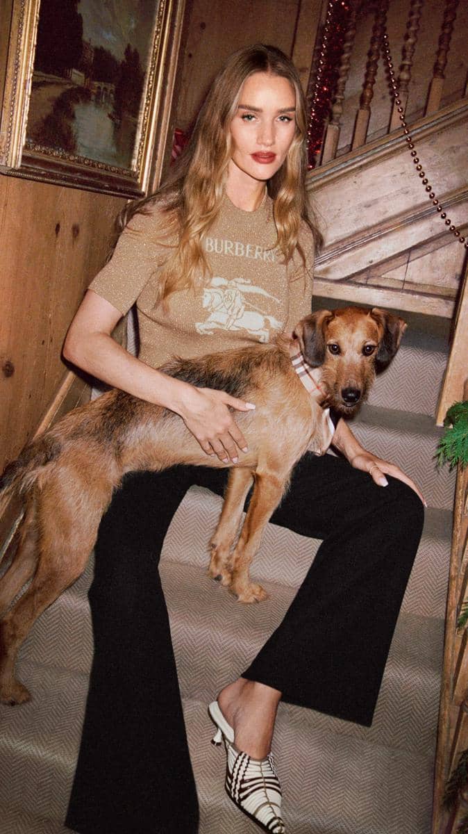 Burberry Festive 2025 Campaign Stills(5).jpg