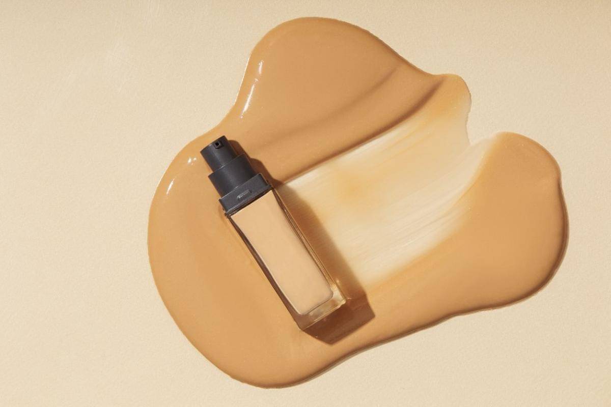 CC cream dengan efek mencerahkan