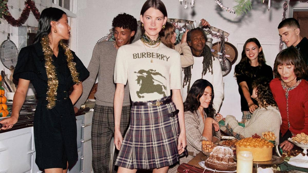Burberry Festive 2025 Campaign Stills(1).jpg