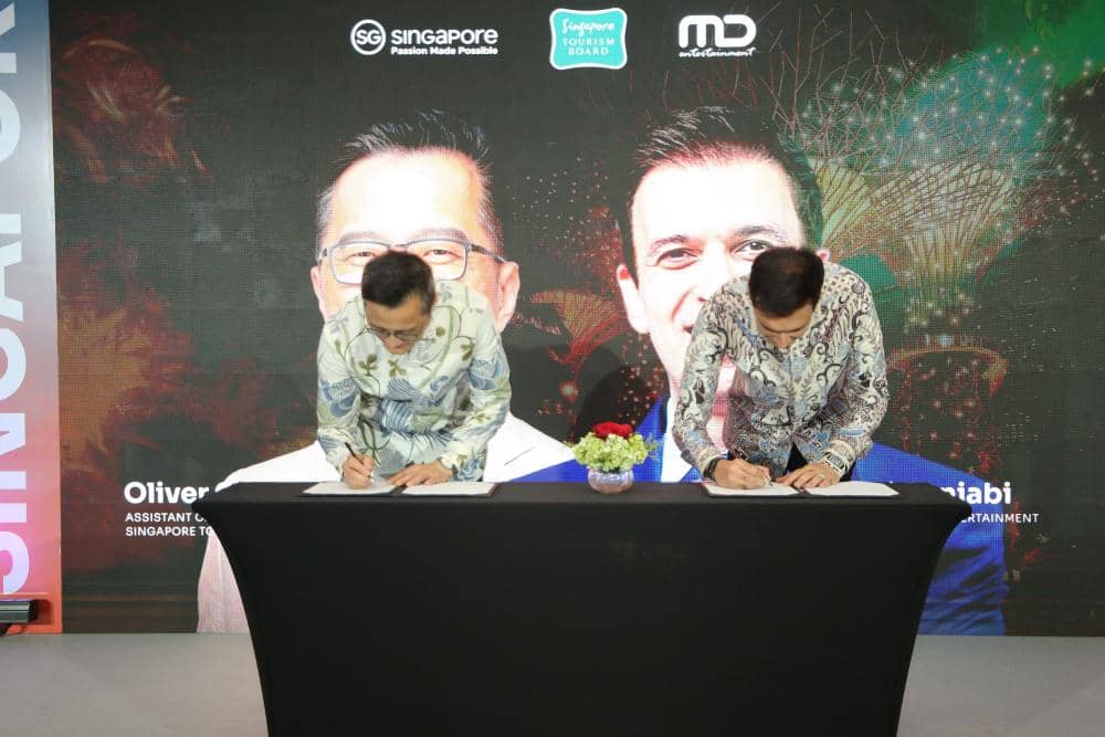 Penandatanganan MOU antara Singapore Tourism Board dan MD Entertainment.JPG