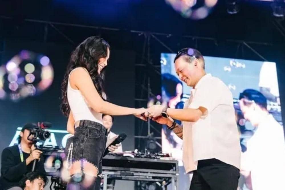 Hubungan yang hanya bertahan lima bulan