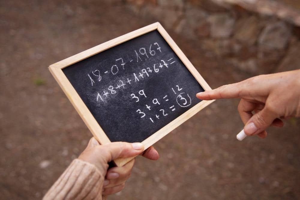 ilustrasi life path number (freepik.com/freepik)