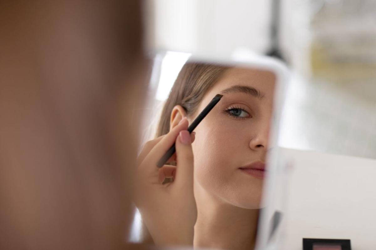 pensil alis yang bagus untuk pemula