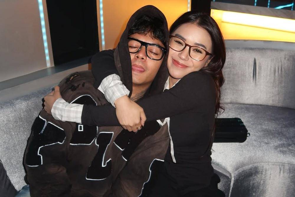 bersama si dumbek. (1).jpg