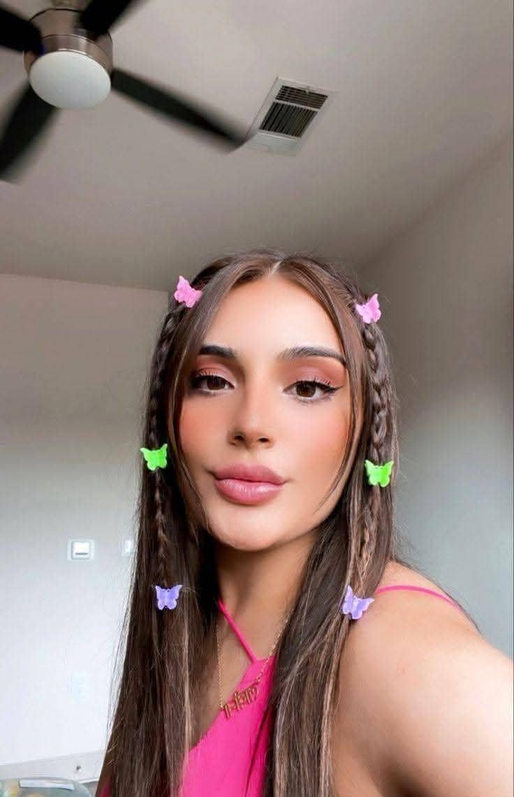 ide styling rambut dengan mini claw clip