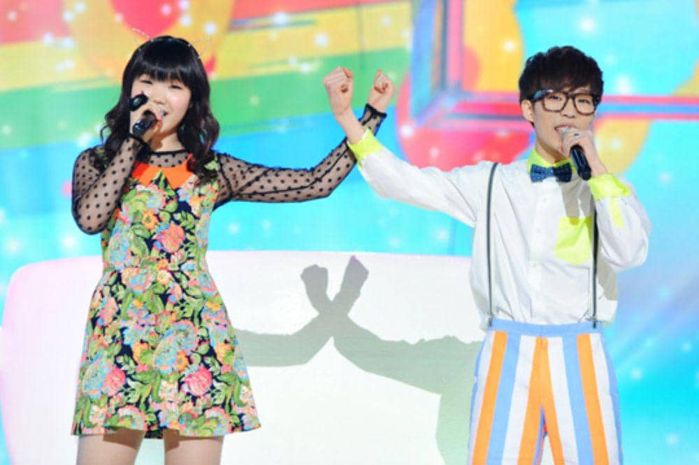 Potret Hangat Transformasi Chan Hyuk dan Su Hyun 'AKMU'