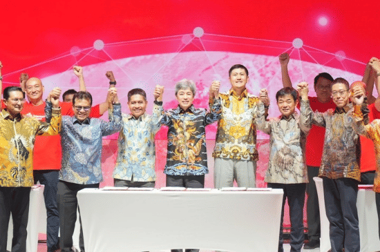 Penyelenggara dan kemitraan di balik layanan Internet Rakyat