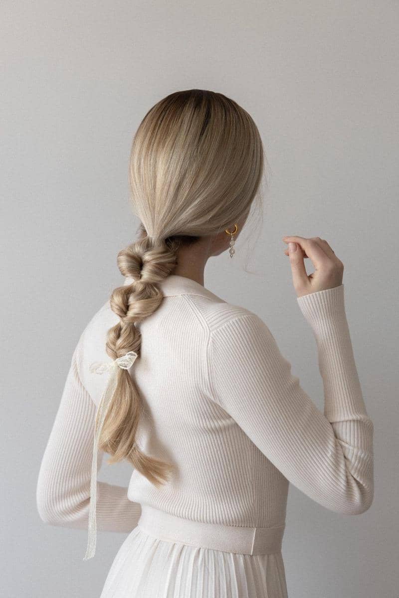 variasi low ponytail