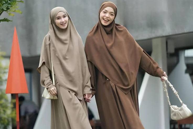 perbedaan khimar dan scarf